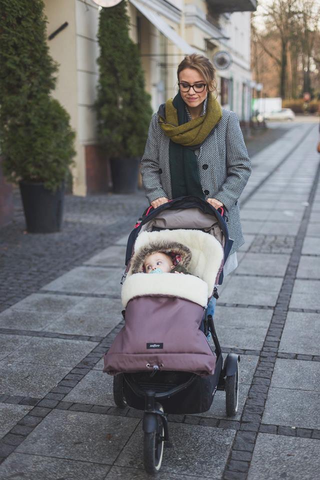 ciepły śpiworek do wózka